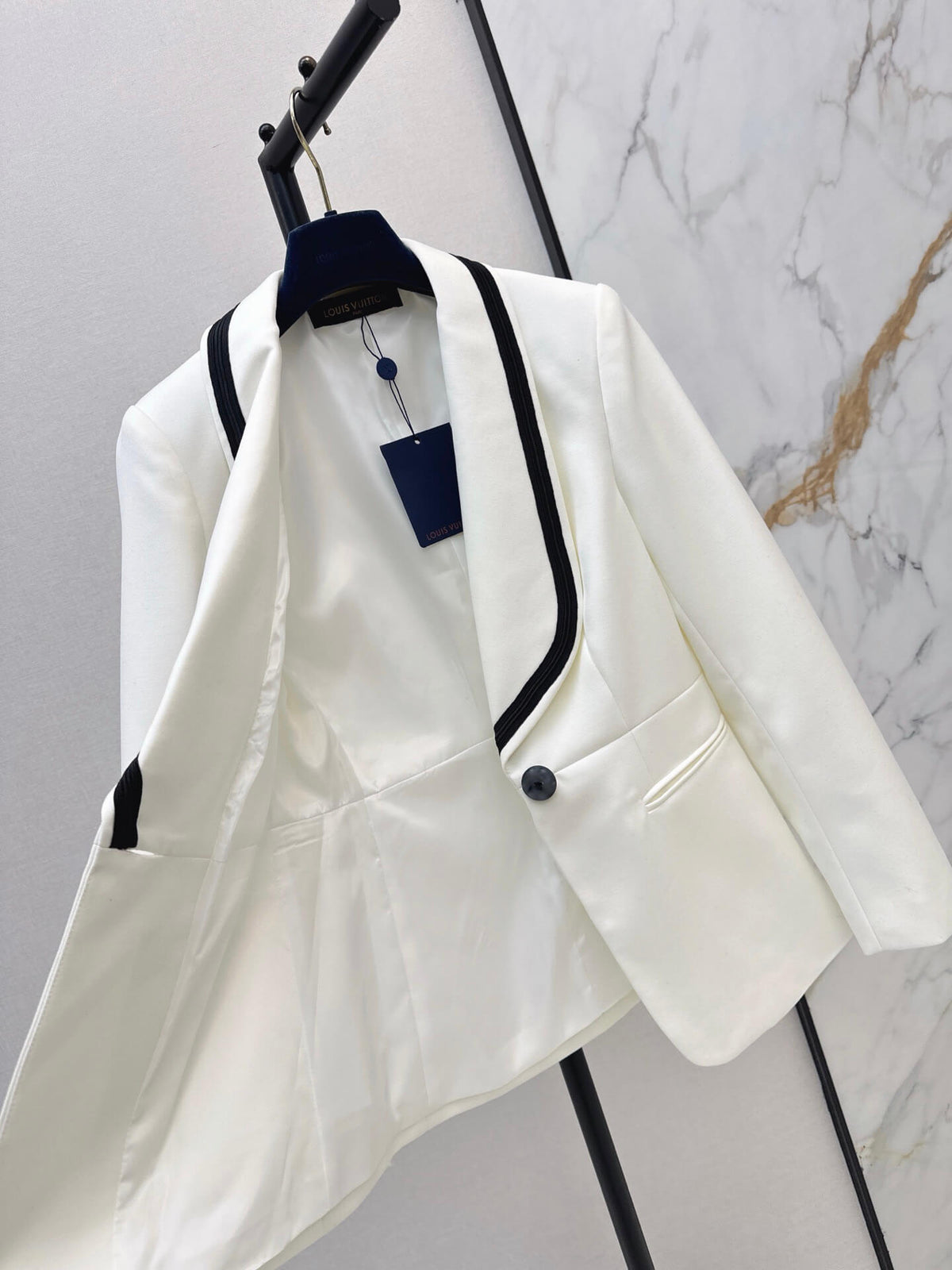 Trim Shawl Collar Fitted Suit Jacket
