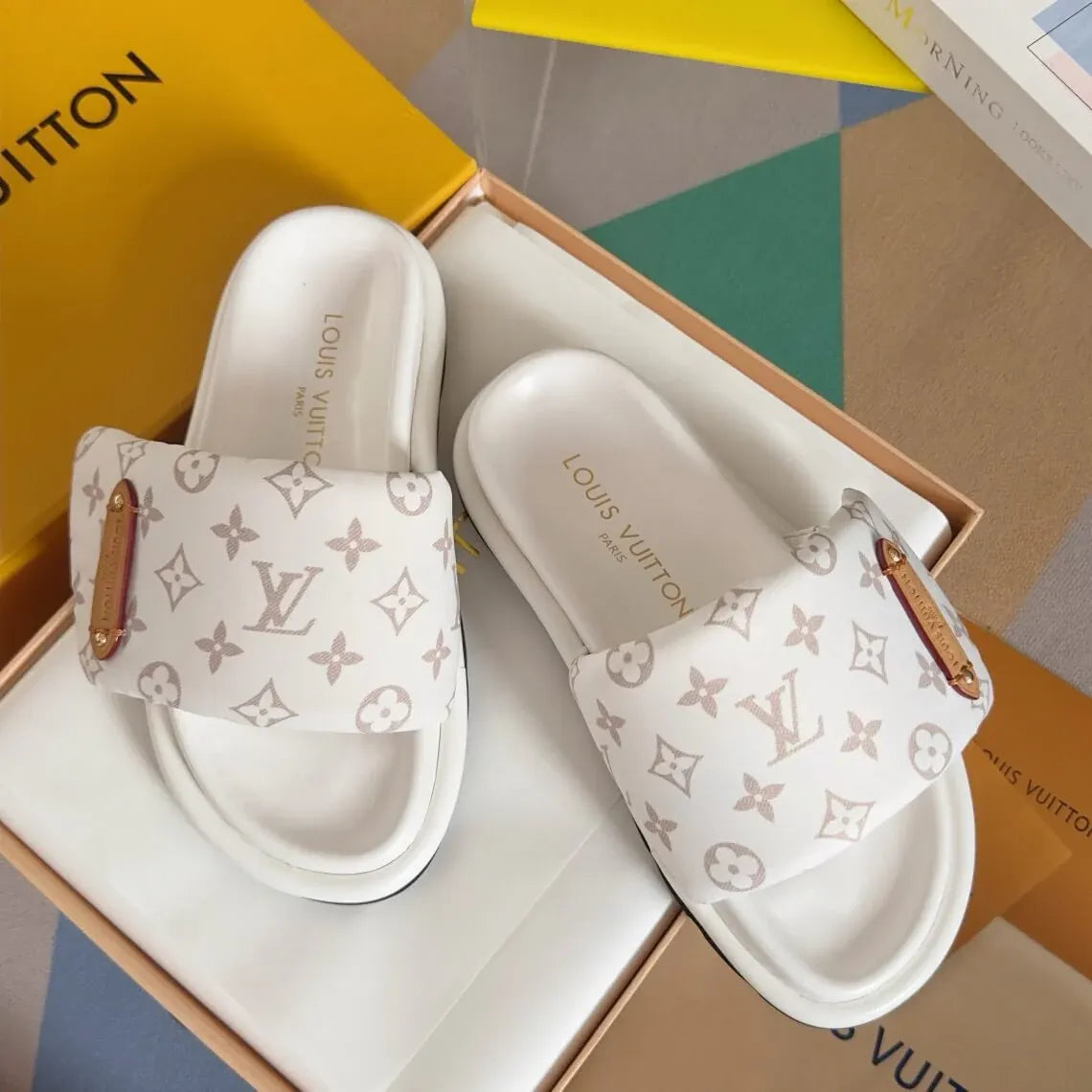 Women's White All-Over Print Slippers