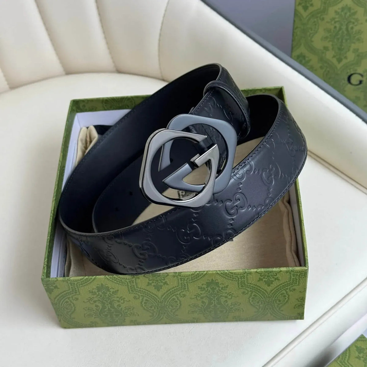 Stylish Two-Color Square Metal Buckle Belt