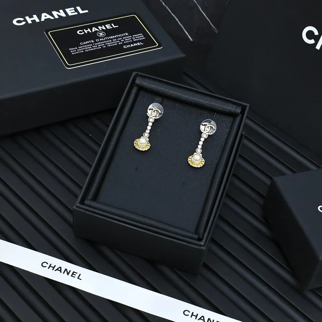 Fashion Shell Tassel Earrings