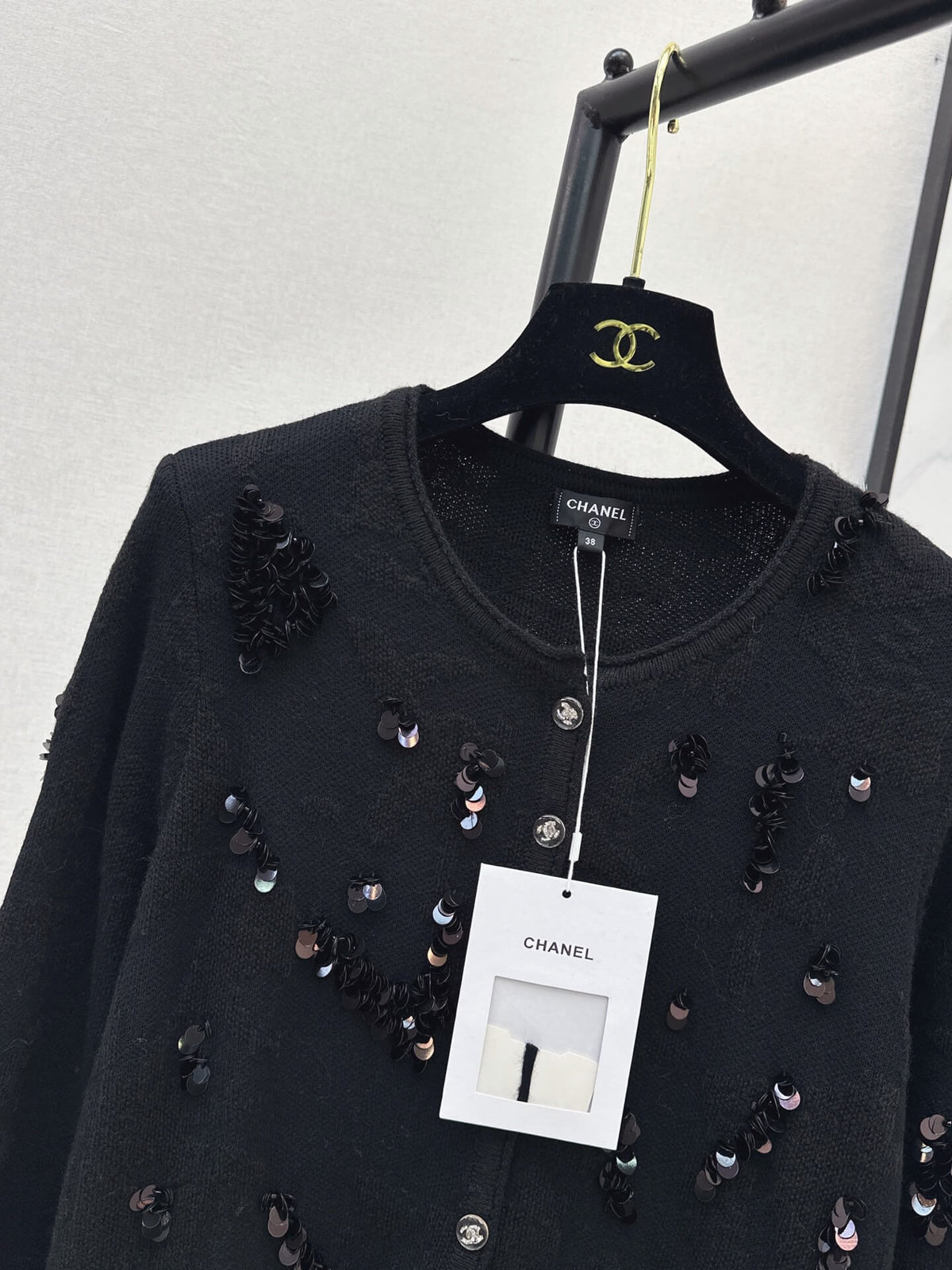 Neck 3D Sequin Knit Cardigan