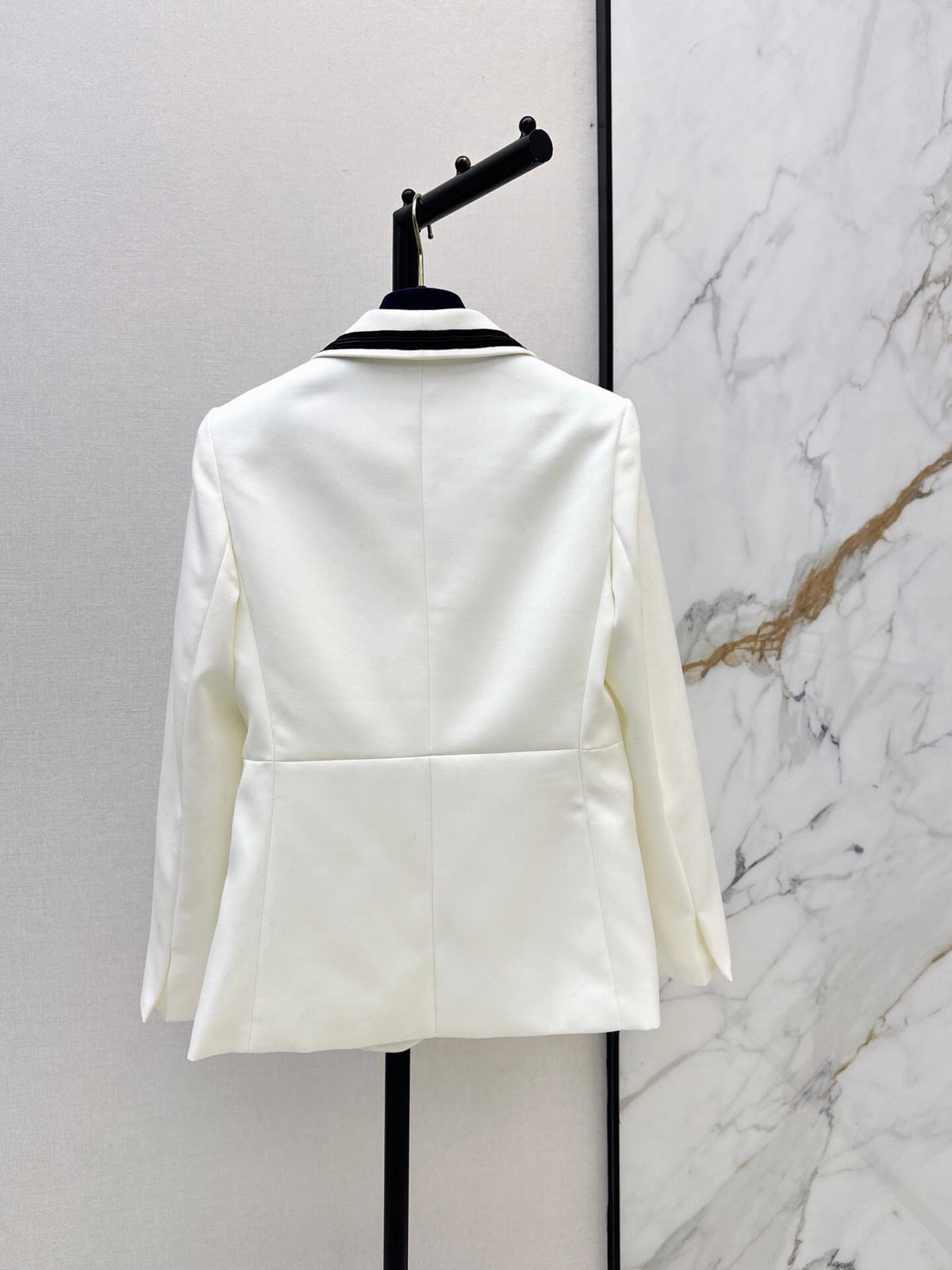 Trim Shawl Collar Fitted Suit Jacket