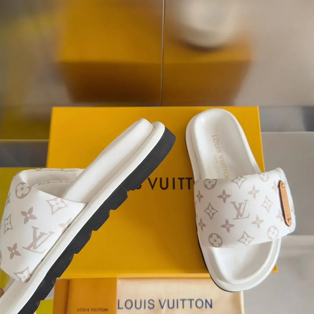 Classic Hook-and-Loop All-Over Print White Sandals