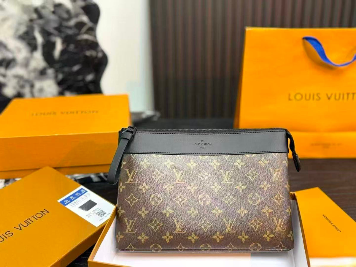Chic Clutch Bag