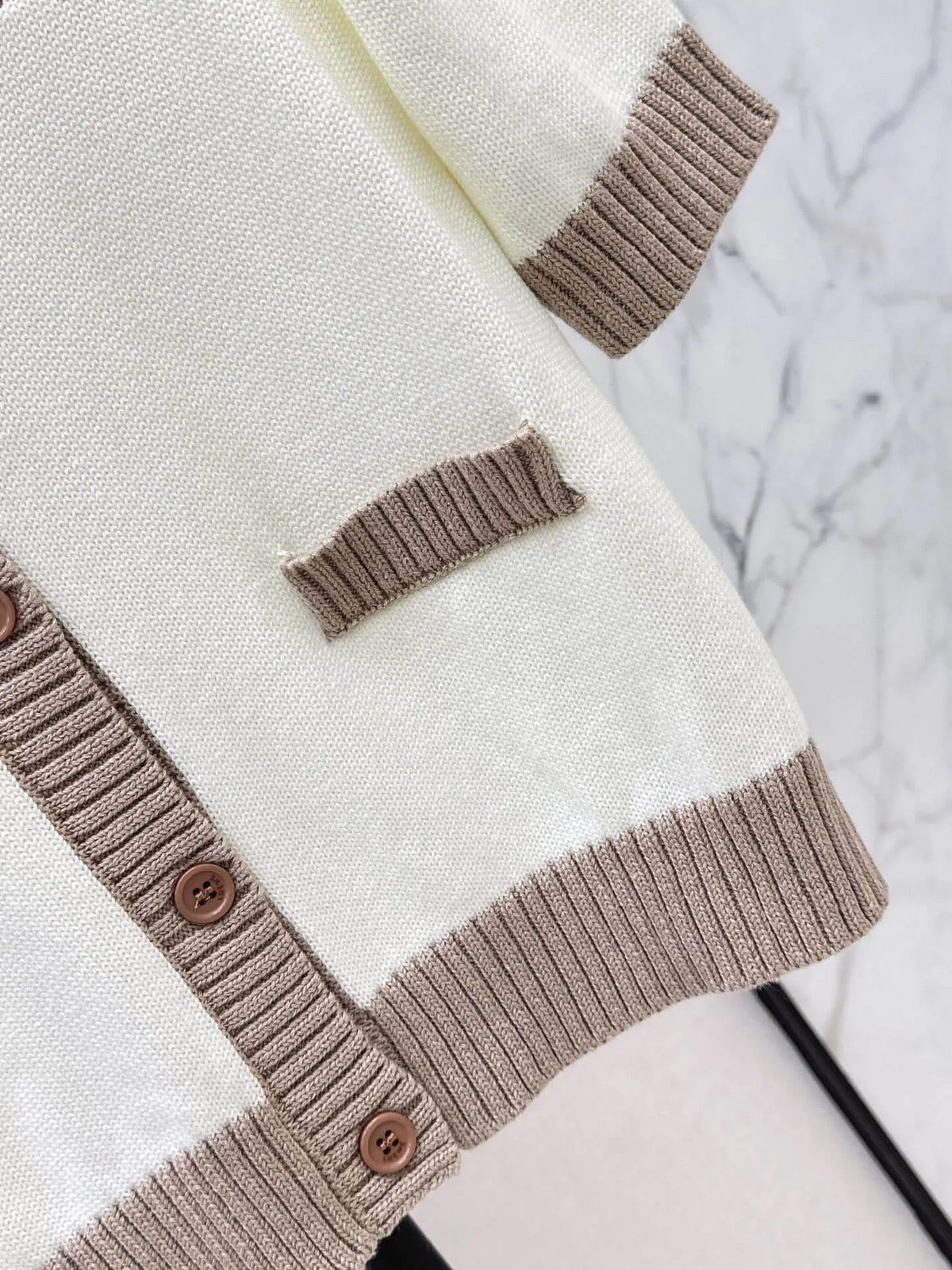 Contrast Rib Half Sleeve Cardigan