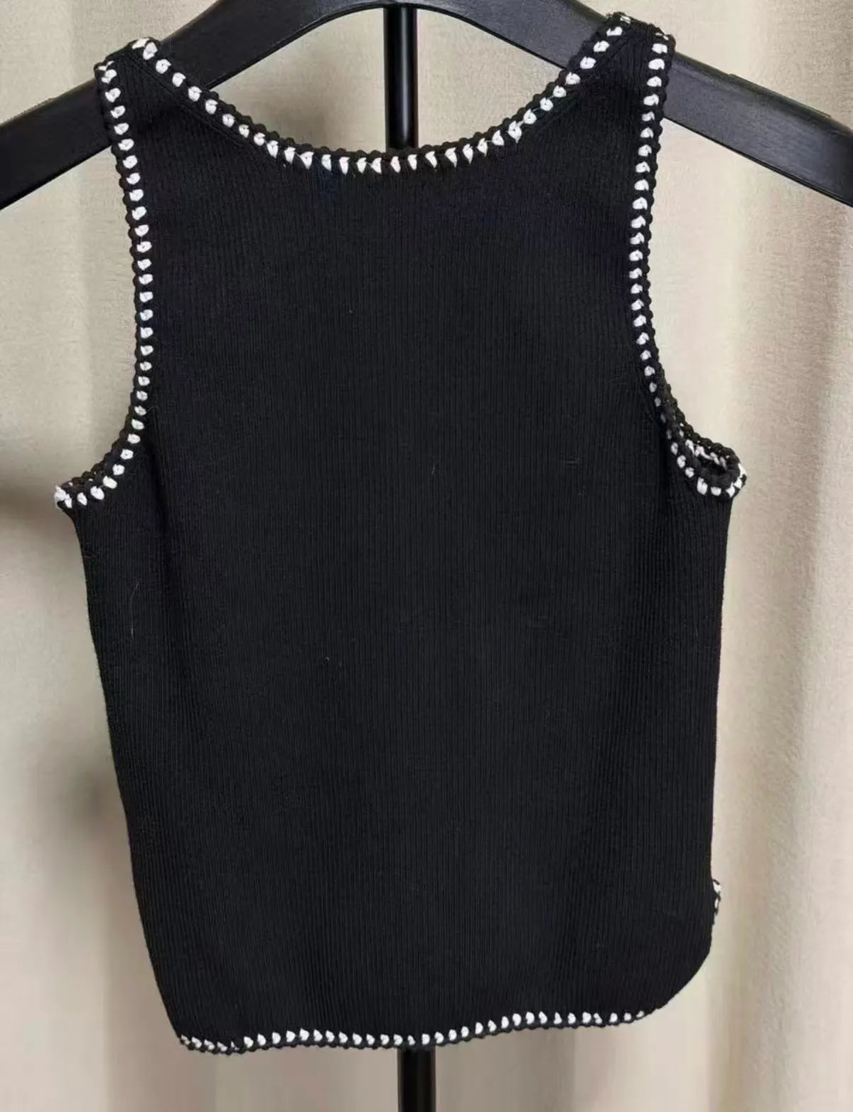 Contrast Piping Tank Top