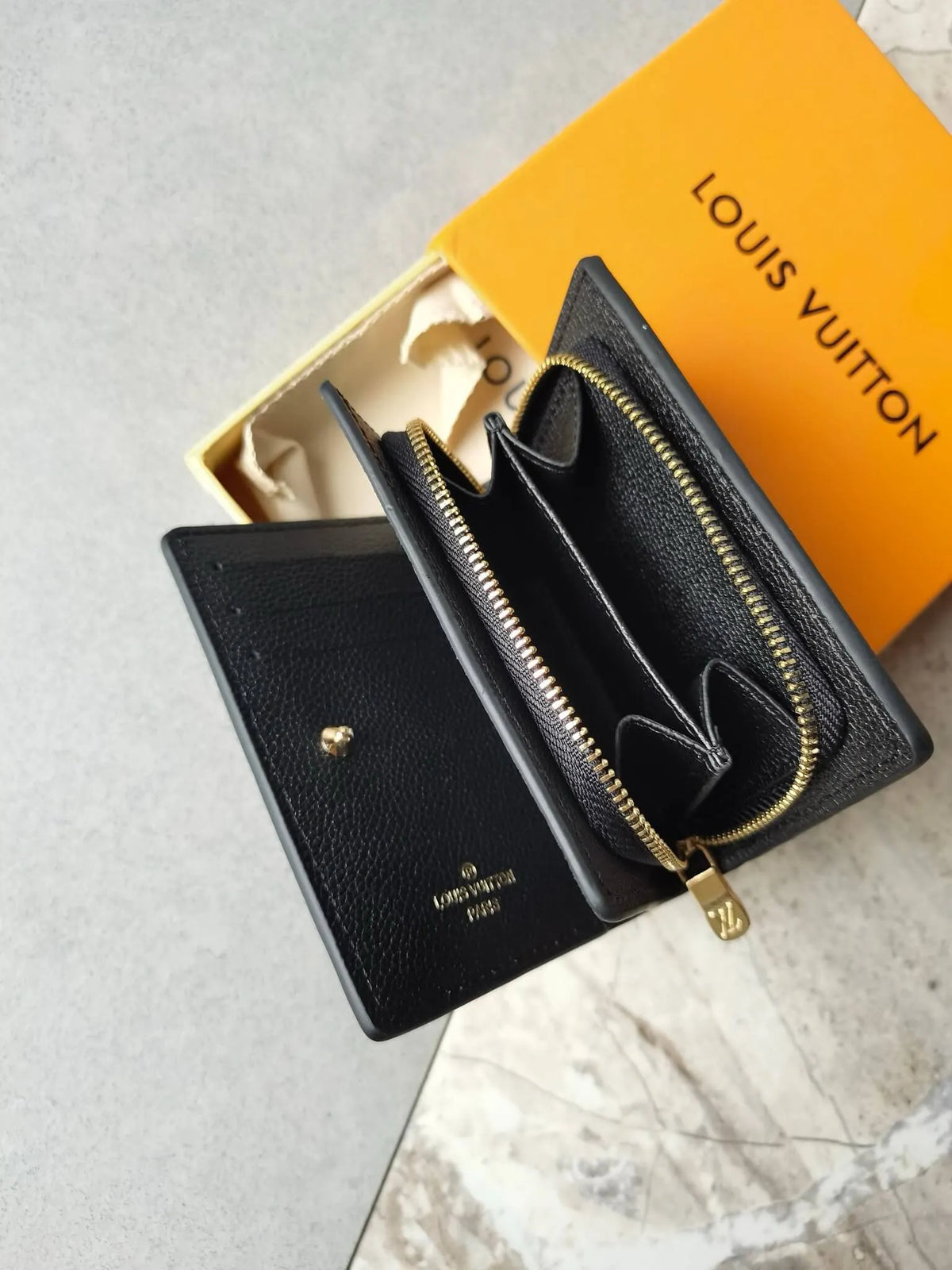 Trendy Embossed Short Wallet