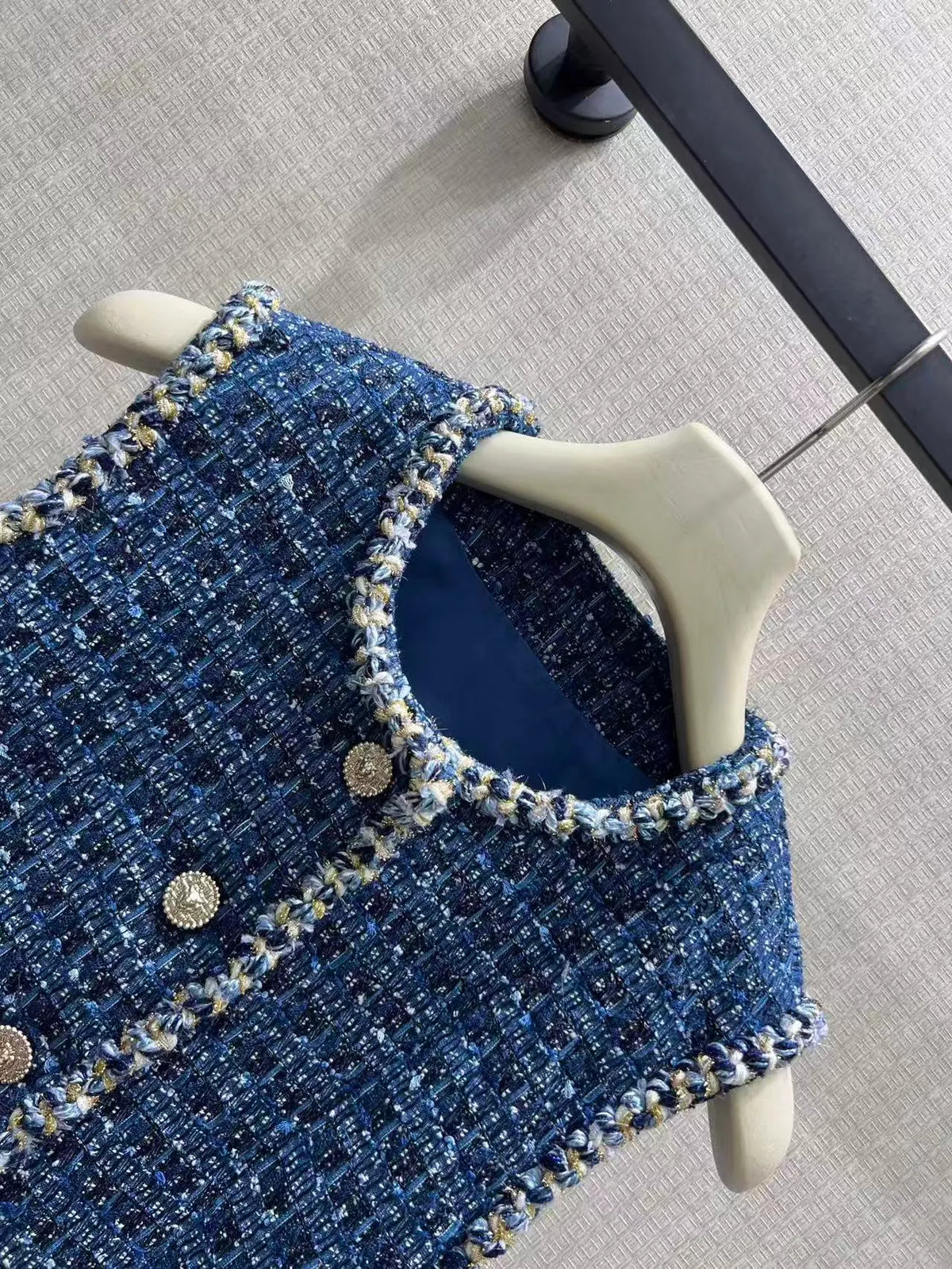 Mixed Yarn Openwork Blue Vest